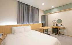 Changwon Palyongdong Hotel Leo
