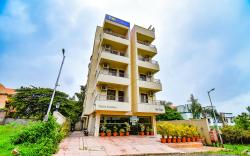 FabHotel Mountain High Inn - Nr. Lifeline Hospital