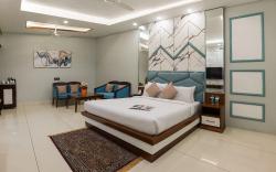 Hotel Leela Grande