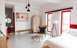 Leiden Homestay & Cafe 