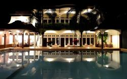 Pondok Indah Beach Hotel