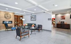 Country Inn & Suites by Radisson, Bloomington-Normal Airport, IL