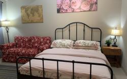 Royal Bed -Royal Sentul Park Apt