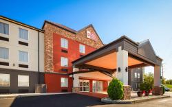 Best Western Plus New Cumberland Inn and Suites