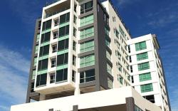 Symphony Suites Hotel