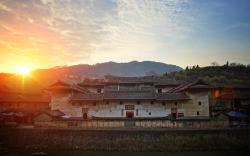 Longyan Yongding Tulou Fuyulou Changdi Inn