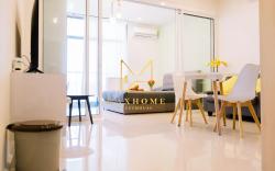 Maxhome Premium Sea View Studio@The Shore KK C5