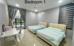 F4 ROOM 4 PRIVATE BATHROOM 4B12B 5 min City Center