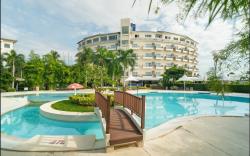 Solea Seaview Resort