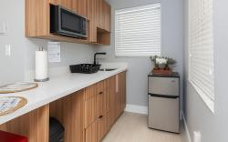 Family-Friendly 1BR by Hollywood Beach