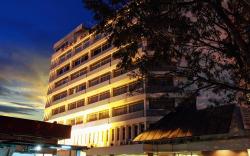Hotel Emas 