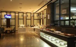 Borrman Hotel Huaihua South High-speed ​​Railway Station Wanda Plaza