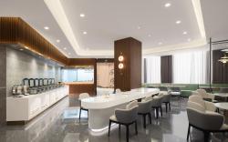 Poltton International Service Apartment Wuhan High-speed ​​Railway Station West Square