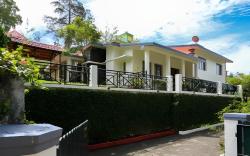 leelas country house