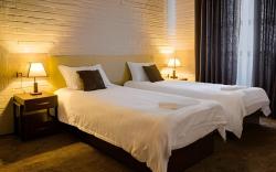 Usman Hotel