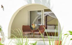 Alma Boutique Hotel