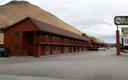 Flat Creek Inn