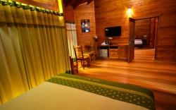 LakeRose Wayanad Resort - Water Front Grandeur