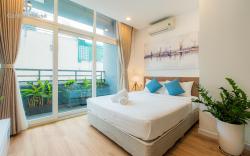 Two Beds Lovely Apartment/ Balcony 54A