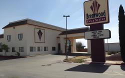 Brentwood Inn & Suites