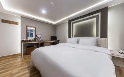Daegu Dongseongro Sweet Hotel