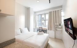 Clean & Affordable | Studio J308