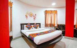 FabExpress Sai Lodging - Nashik Railway Station