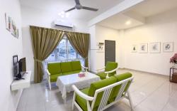 De Qasturee KLIA@Kota Warisan,home next to airport