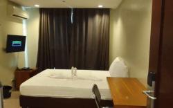 Spacious Studio Apartment B304