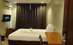Spacious Studio Apartment B305