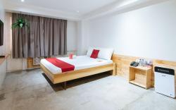 RedDoorz Plus @ Boni Avenue Mandaluyong