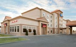 Days Inn & Suites by Wyndham Edmonton Airport