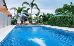 Pool Sawat Resort