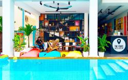 THE PLACE Hostel & Pool Bar