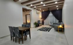 JB Kempas 3 Luxury Condo w Free Park Wi-Fi TV Box