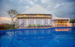 RV Hotel Gianyar