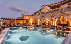 Kayakapi Premium Caves - Cappadocia Hotel