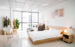 Aimee House Pham Hong Thai