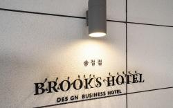 Busan Songjeong Brooks Hotel