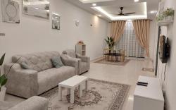 Anis Homestay Nilai