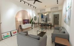Sky Pool 2BRCondo 2-6pax SmartTV