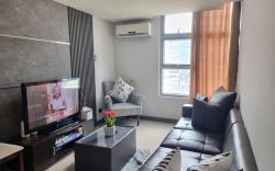 Cozy 2br with bathtub