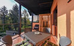 Jura's Wellness House