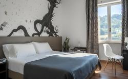 LH Hotel Arca Street Art