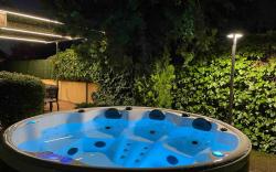 Modern Luxury House with Jacuzzi in the Garden