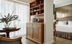 Legacy Gastro Suites