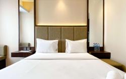 Studio Cozy Transpark Juanda Bekasi By Travelio