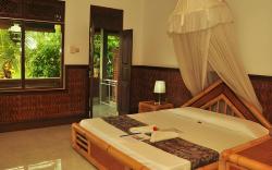 Three Dewi's Guest House