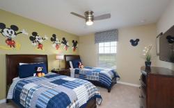 Charming 4BDR townhome at Storey Lake Resort