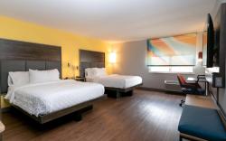 Tru by Hilton Florida City
